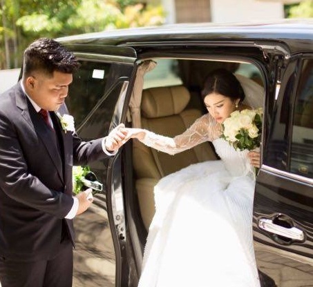 sewa alphard surabaya, sewa mobil alphard surabaya, rental alphard surabaya, rental mobil alphard surabaya, rental sewa alphard HEV sewa alphard surabaya